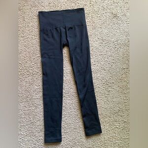 Shosho Women’s Black Leggings Size S/M NWT